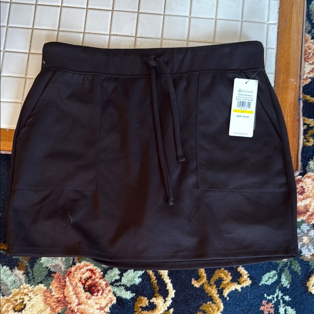 Gaiam‎ Black Mini Skirt with Drawstring Waist. NWT. Retail 44